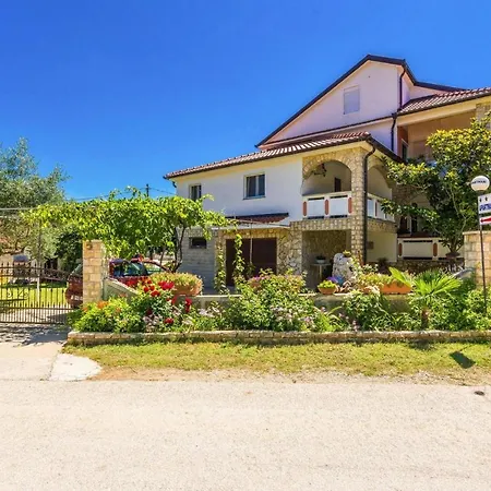 Apartamento Blanka In Privlaka Near The Sea